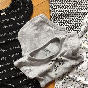 Carter’s set of 4 onesies, 6months.